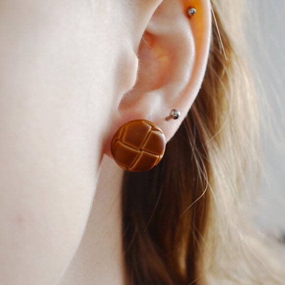 Brown Woven Button Stud Earrings - Picture 4 of 5